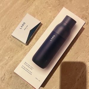 Larq bottle and active loop in Monaco blue